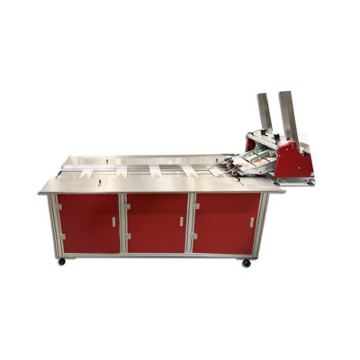 Need to collate different sheets or valuable documents into a single packaging line. With our chain conveyor that can hold several friction feeders working simultaneously.